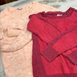 Bundle of 2 Pullover Sweaters